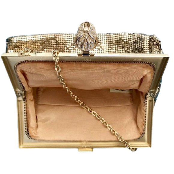 Vintage Whiting & Davis Co. Gold Mesh Clutch Purse - Picture 8 of 9
